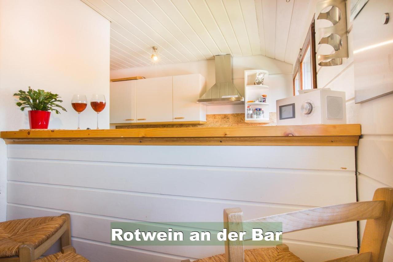 Wohlfuehl-Ferienwohnung 80 Qm, 8 Personen, Aussicht & Heimkino Todtnau Bagian luar foto